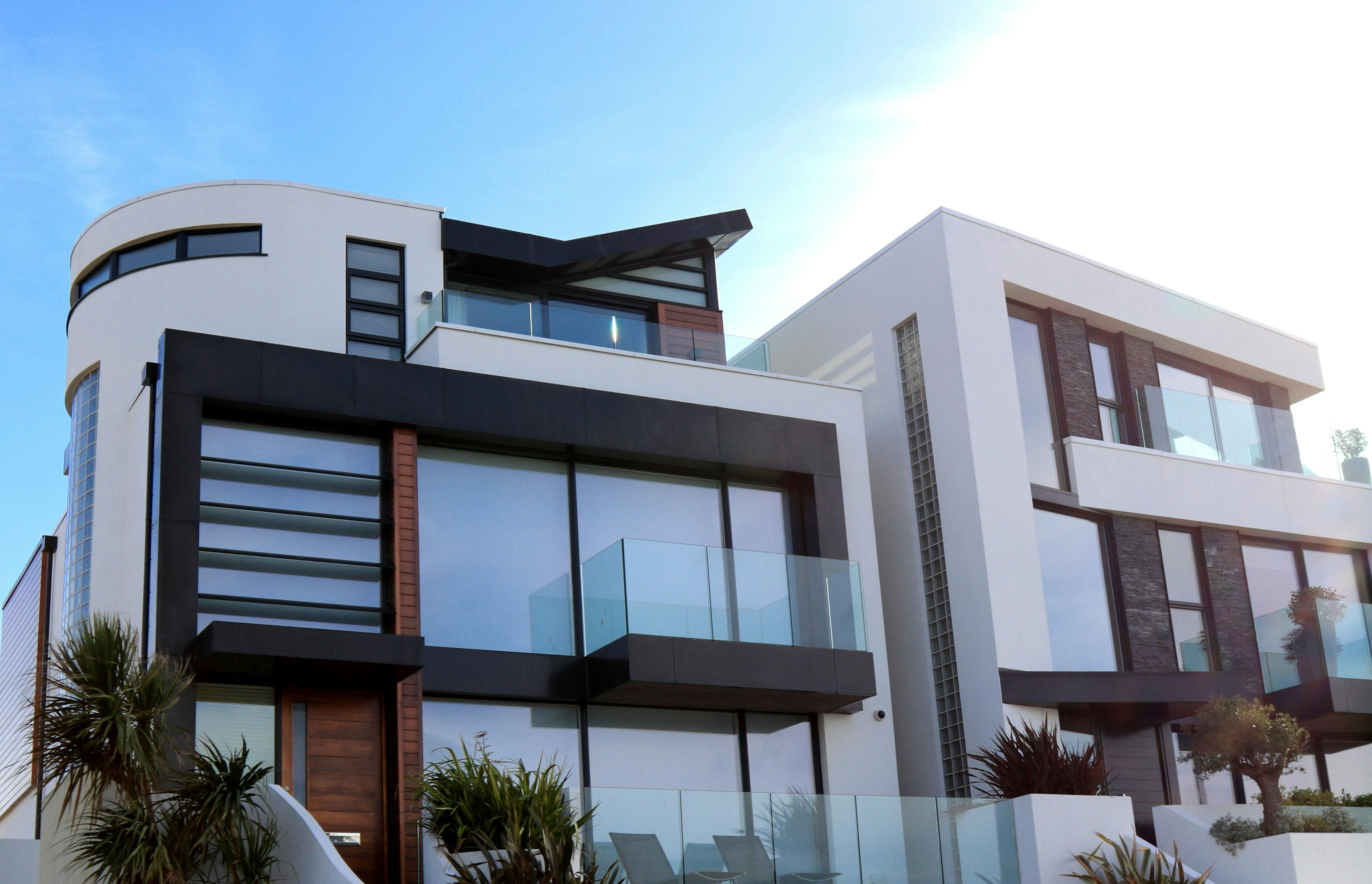 Luxury property showcase 1